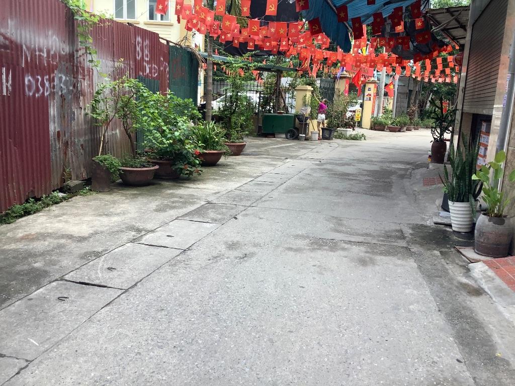 Bán đất đường đỗ nhuận - phường Xuân Đỉnh, 35m2 ngay sát công viên hòa bình.