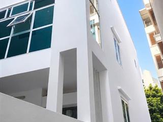 Bán nhà cầu giấy 51m 9,9 tỷ gia đình đang ở