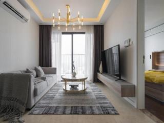 Bán căn hộ 2PN-73m2 view hồ Vinhomes D'capitale, chỉ 9 tỷ