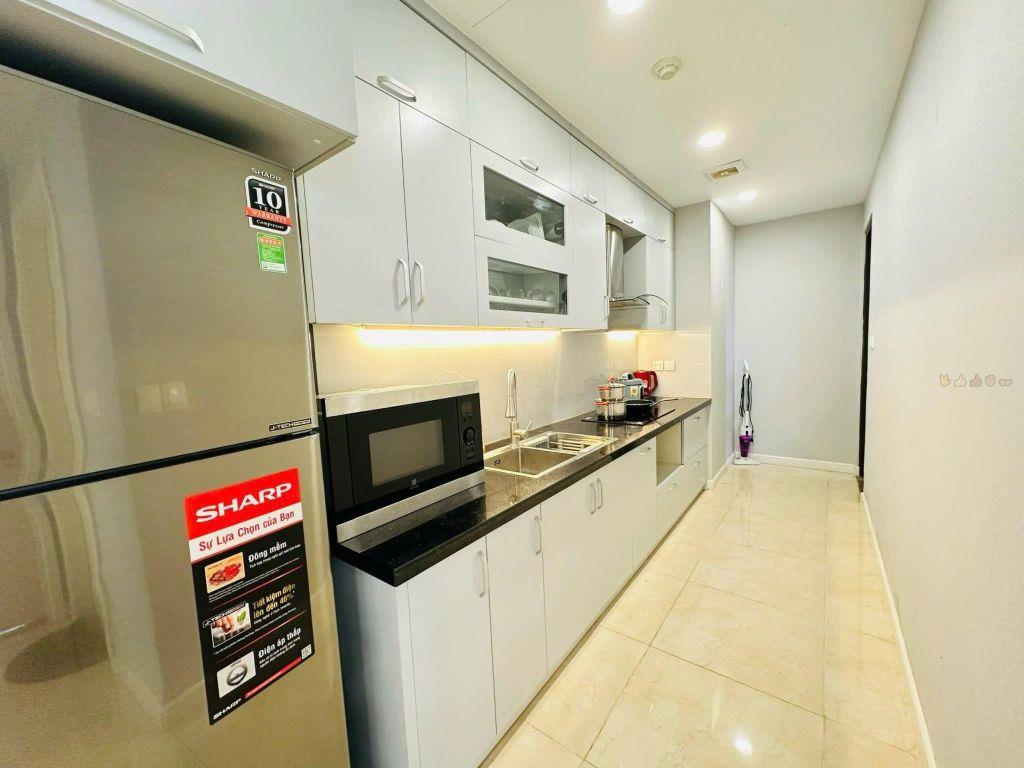 Bán căn 2PN Vinhomes D'Capitale Trần Duy Hưng view hồ chỉ 9 t.ỷ