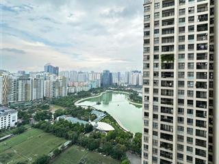 Cần bán căn 2PN tại Vinhomes D'Capitale, VIEW HỒ mát rượi, giá 9 tỷ