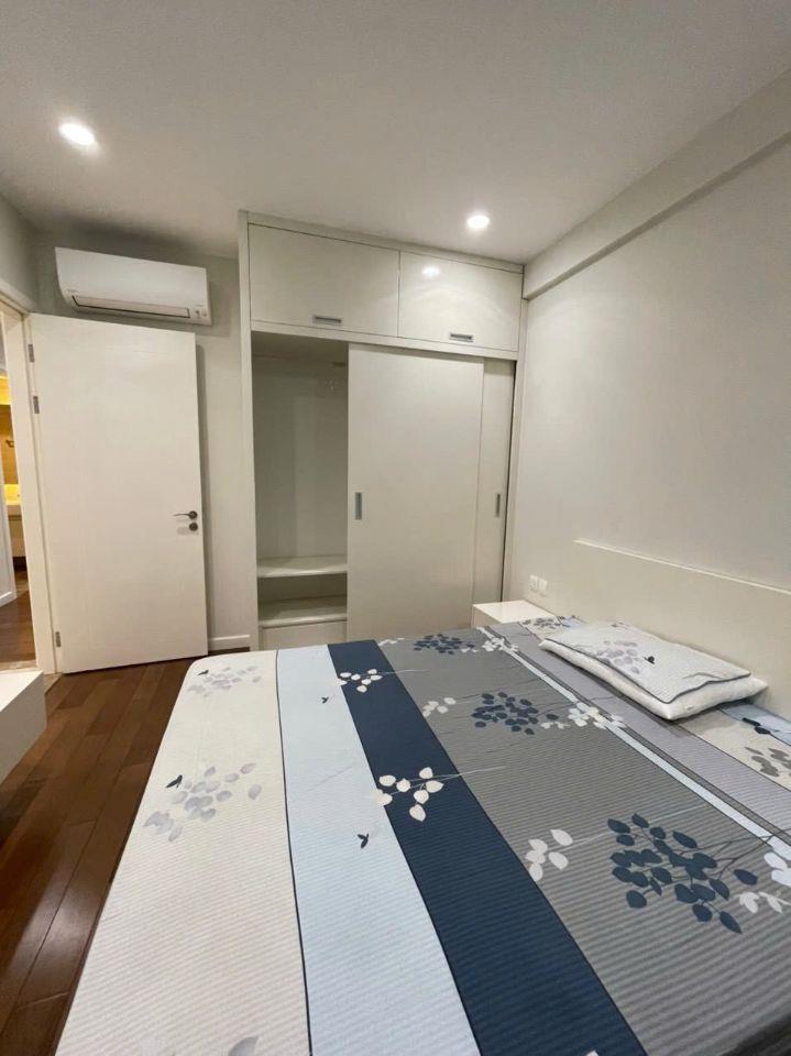 Bán căn 3PN rộng 93m² tại Vinhomes D'Capitale, GIÁ 11.x TỶ