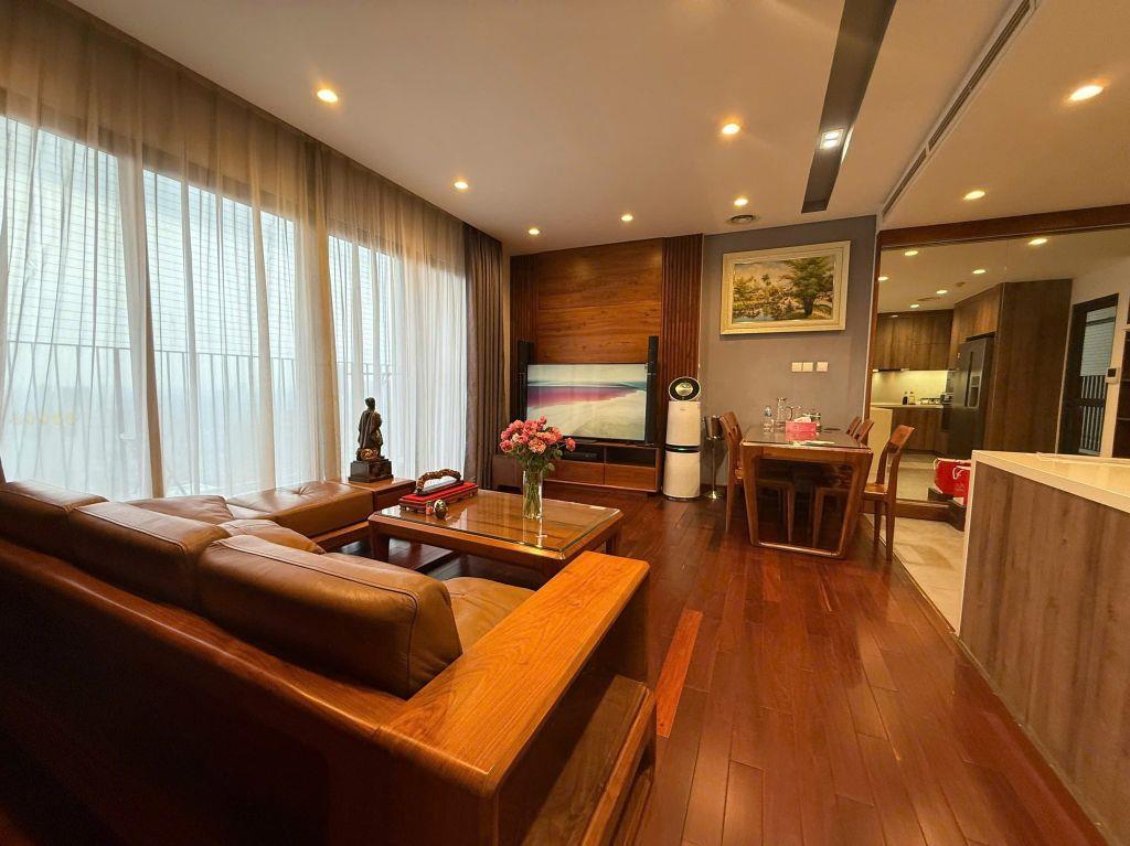 Bán căn hộ 3PN-100m2 view phố tòa C6 D'Capitale Trần Duy Hưng, giá tốt