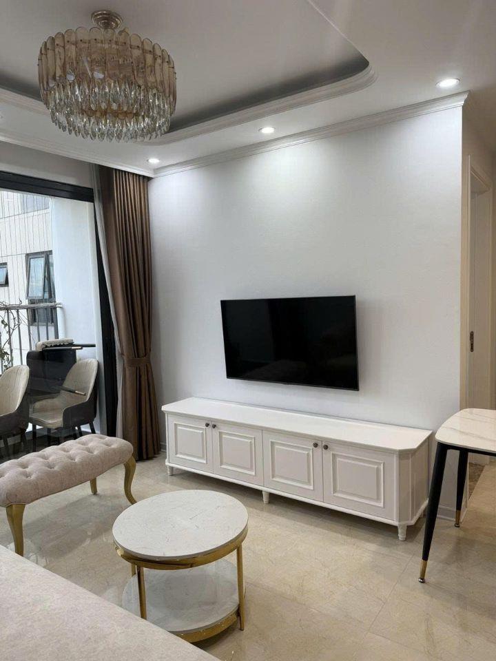Bán căn 2PN-83m2 VIEW HỒ chung cư Vinhomes D'Capitale, giá 10.2 tỷ