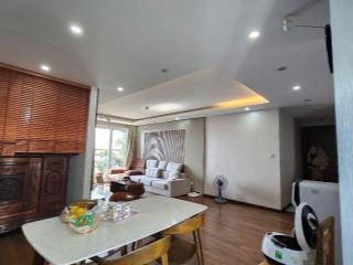 Bán căn hộ 3 ngủ dt 100m2 tại Seasons Avenue, nhà đẹp view phố, nhỉnh 8 tỷ