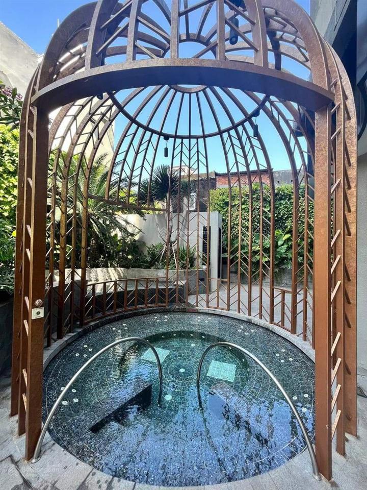 English belowcăn hộ quận 1 gần chợ bến thành 2pn có 3 ban công view cbd xịn xò  giá thật 11,49 tỷ