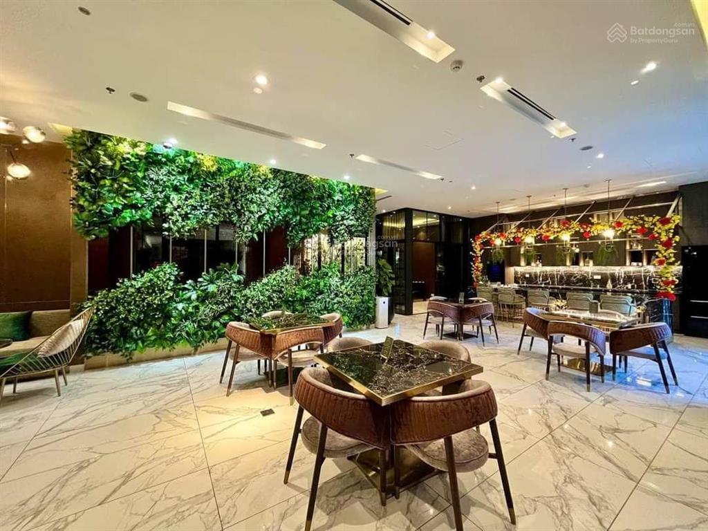 English belowcăn hộ quận 1 gần chợ bến thành 2pn có 3 ban công view cbd xịn xò  giá thật 11,49 tỷ