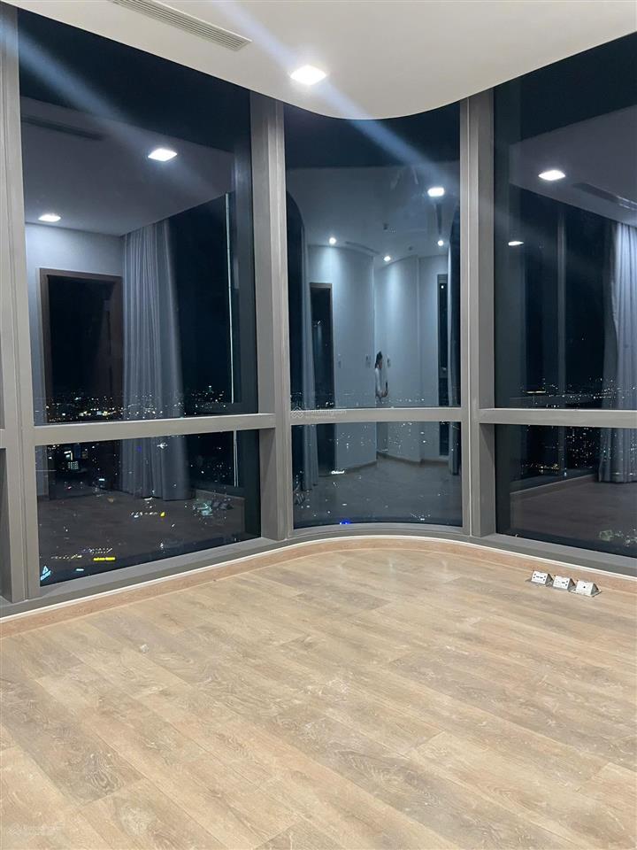 English below  cho thuê căn hộ tại tháp landmark 81 2pn 78m2 nội thất cơ bản  30tr (giá thật).