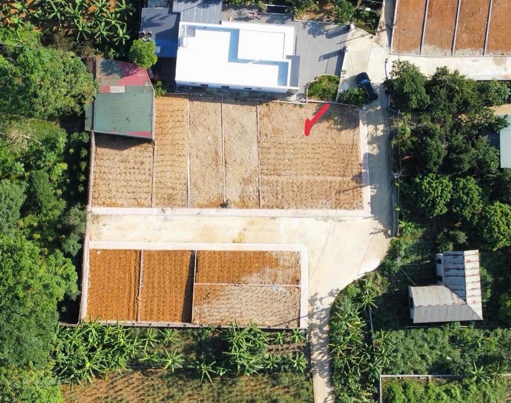 Chính chủ cần bán lô đất 100m2 full thổ cư ô tô 7 chỗ đỗ cửa
