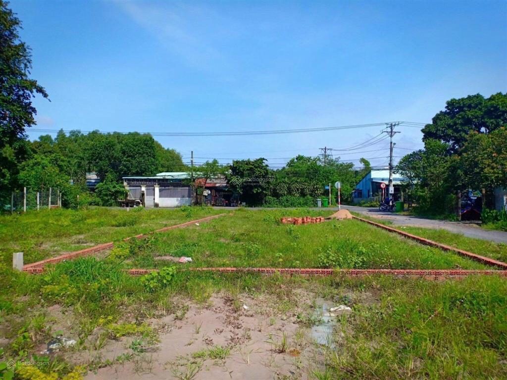 Bán đất tại bùi thị điệt, nhuận đức, củ chi giá cực chất chỉ với 3,5 tỷ, 272 m2 sẵn 107m2 thổ cư.