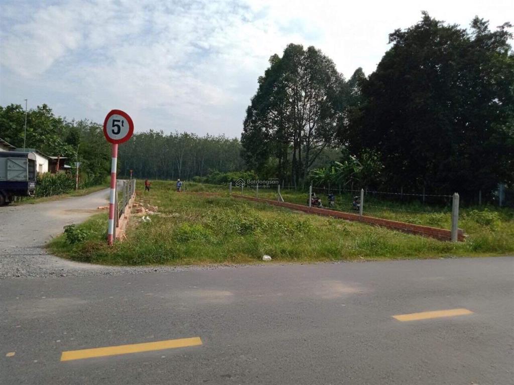 Bán đất tại bùi thị điệt, nhuận đức, củ chi giá cực chất chỉ với 3,5 tỷ, 272 m2 sẵn 107m2 thổ cư.