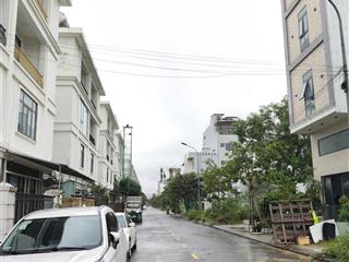 Chính chủ bán cặp đất đẹp, sát biển, khu a1, phương trang, liên chiểu đn 210m2 ngang 10m