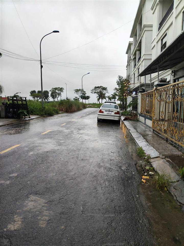 Chính chủ bán cặp đất đẹp, sát biển, khu a1, phương trang, liên chiểu đn 210m2 ngang 10m