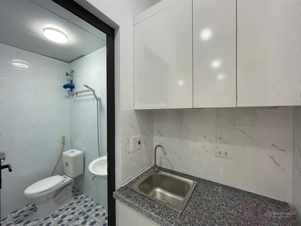 Cho thuê phòng trọ đẹp 3,2 triệu, 20m2 tại ngõ 388, phạm văn đồng, cầu giấy, hn