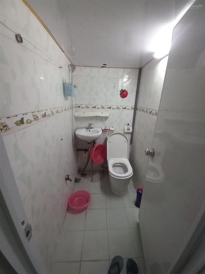Cho thuê căn hộ tập thể đẹp phố tô hiệu nhỏ, 5 triệu vnd, 30 m2, 1n1k giá rẻ