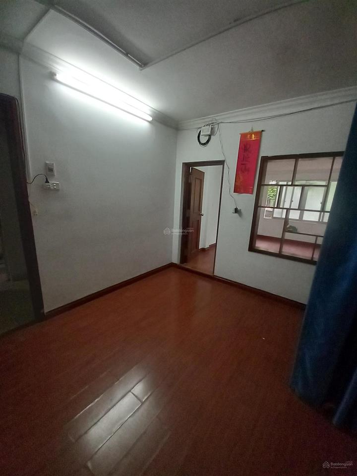 Cho thuê căn hộ tập thể đẹp phố tô hiệu nhỏ, 5 triệu vnd, 30 m2, 1n1k giá rẻ