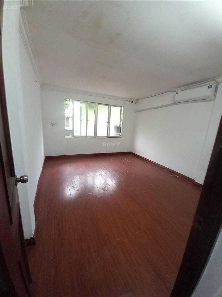 Cho thuê căn hộ tập thể đẹp phố tô hiệu nhỏ, 5 triệu vnd, 30 m2, 1n1k giá rẻ
