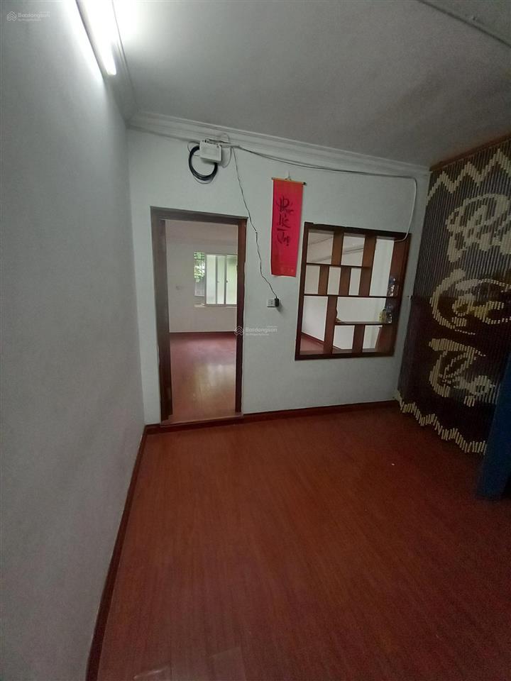 Cho thuê căn hộ tập thể đẹp phố tô hiệu nhỏ, 5 triệu vnd, 30 m2, 1n1k giá rẻ