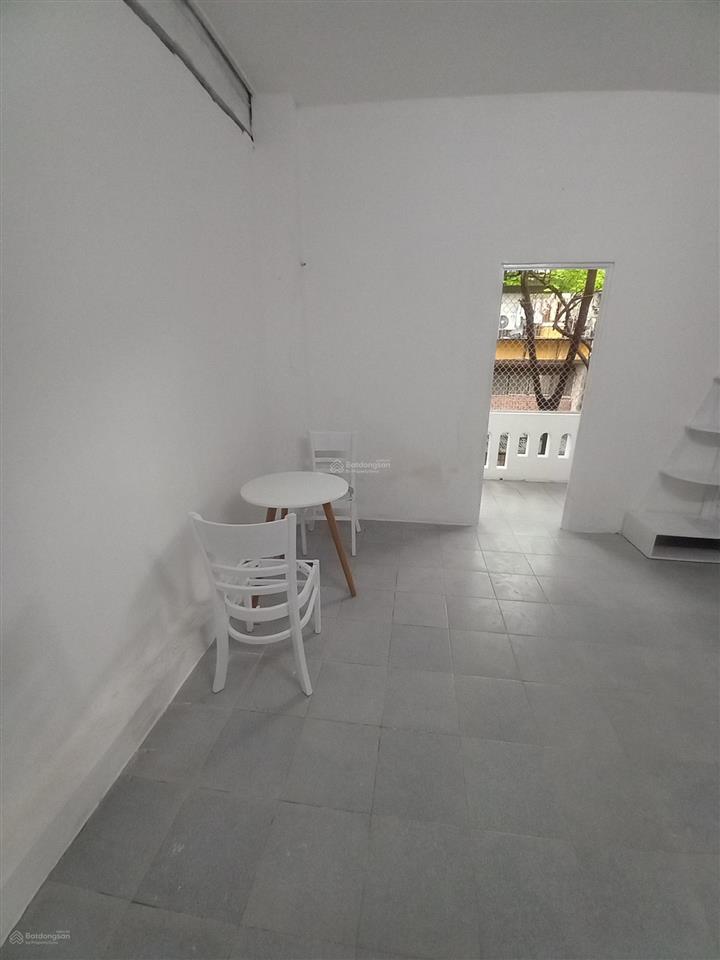 Cho thuê nhà trọ, phòng trọ tại ngõ 1, nghĩa tân, cầu giấy, 6 triệu, 40 m2, view đẹp