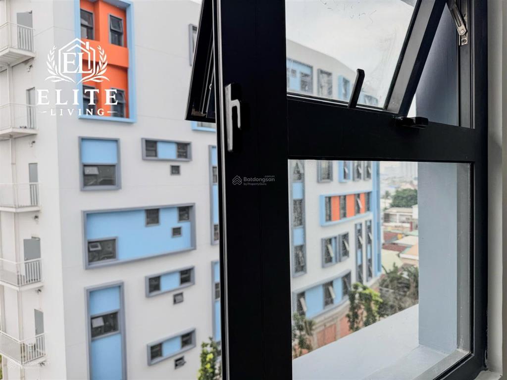 Sẵn phòng cửa sổ trời full nội thất cho thuê ngay ga metro bình thái