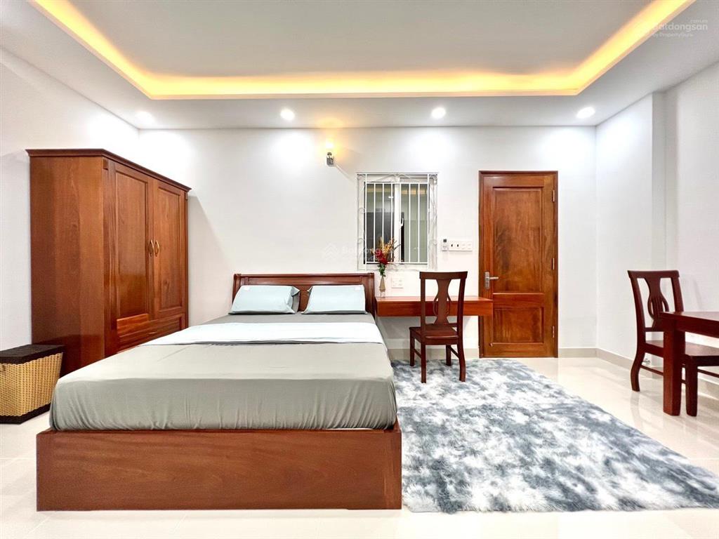 Căn hộ ban công 30m2 ngay bờ kè trường sa, ngã 4 trần quang diệu