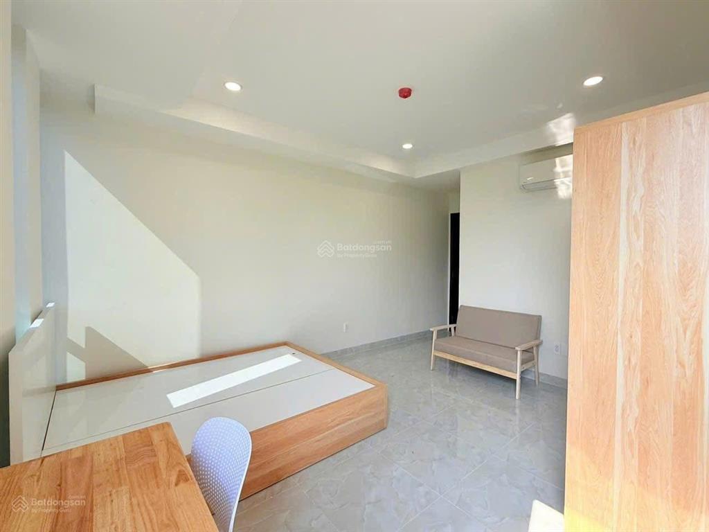 Bóc team nhà mới ngay lotte nguyễn văn lượng phòng cửa sổ thoáng