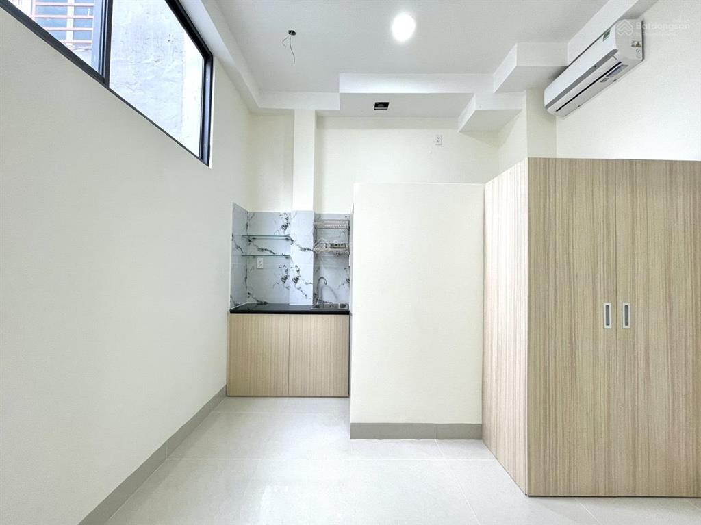Bóc tem phòng 25m2 mới xây  ngay đường bùi đình túy học viện cán bộ, chợ long vân