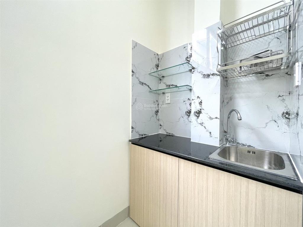 Bóc tem phòng 25m2 mới xây  ngay đường bùi đình túy học viện cán bộ, chợ long vân