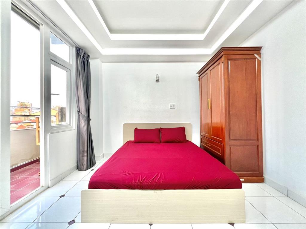 Căn hộ 50m2, 2 phòng ngủ, thang máy, ngay cầu tham lương, trường chinh