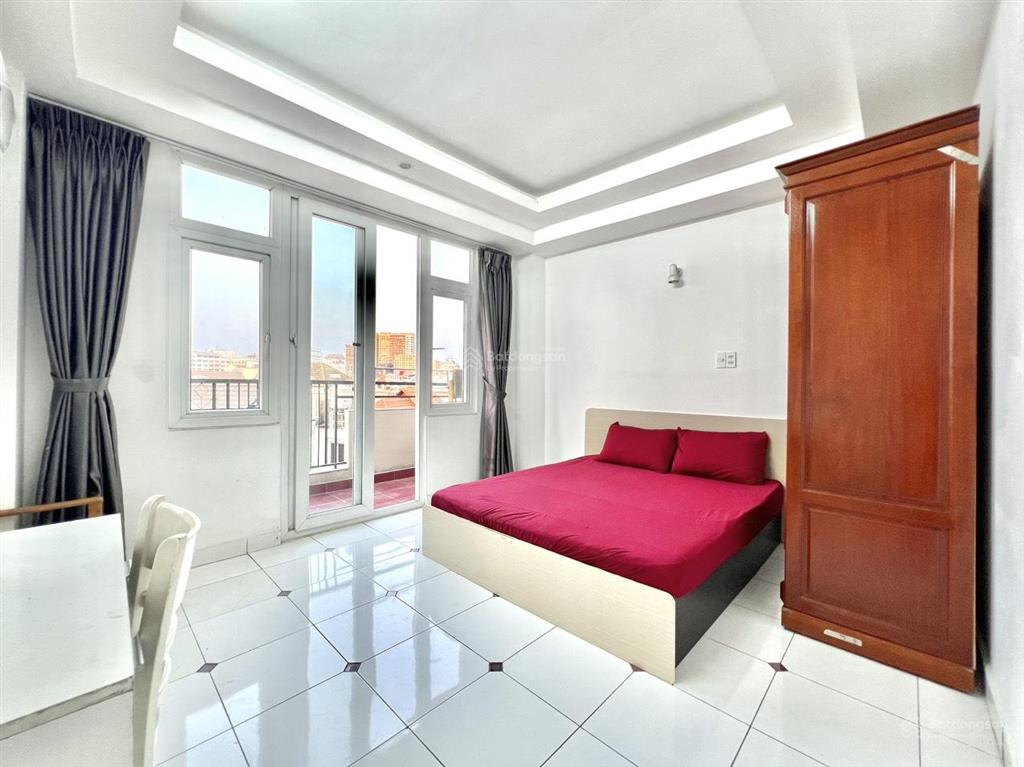 Căn hộ 50m2, 2 phòng ngủ, thang máy, ngay cầu tham lương, trường chinh