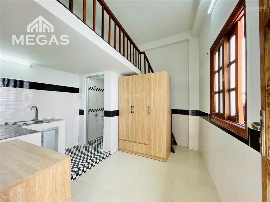 Phòng mới 100% cửa sổ trời cạnh aeon bình tân, tên lửa  thang máy  pccc  an ninh 24/7