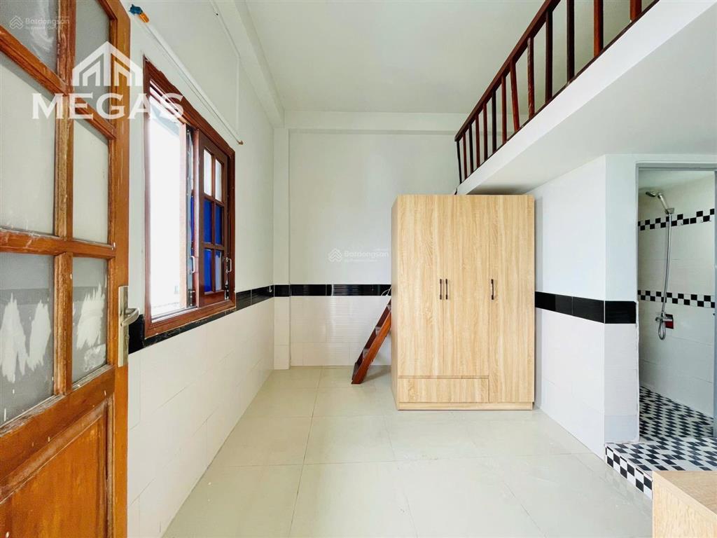 Phòng mới 100% cửa sổ trời cạnh aeon bình tân, tên lửa  thang máy  pccc  an ninh 24/7