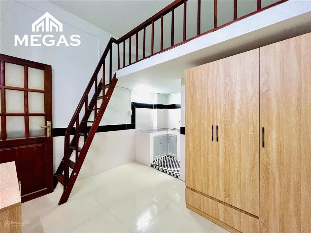 Phòng mới 100% cửa sổ trời cạnh aeon bình tân, tên lửa  thang máy  pccc  an ninh 24/7