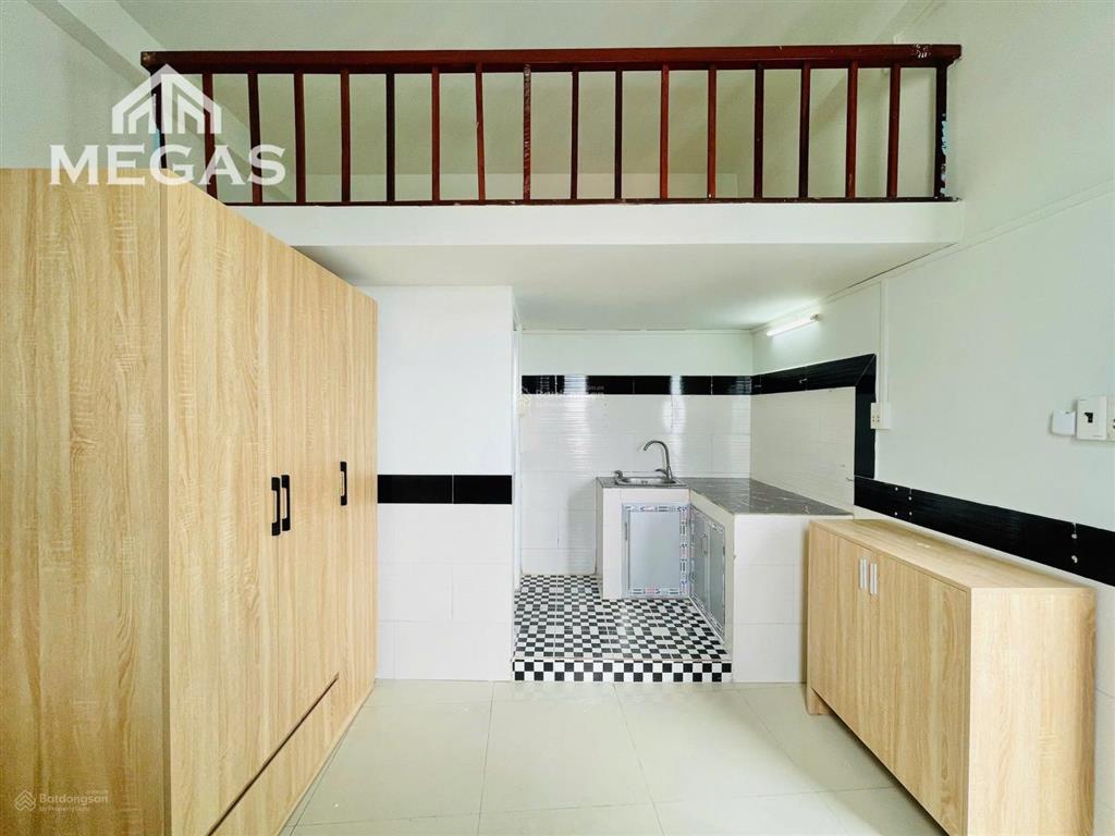 Phòng mới 100% cửa sổ trời cạnh aeon bình tân, tên lửa  thang máy  pccc  an ninh 24/7