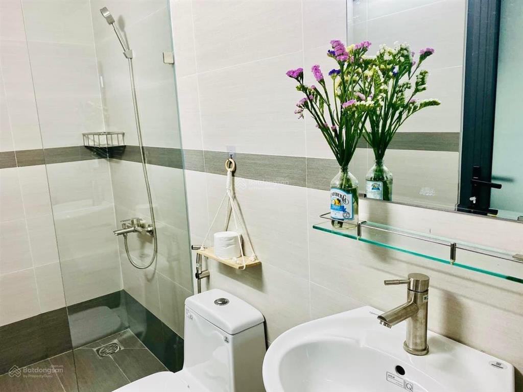 Phòng cho thuê full nội thất miễn phí gửi xe ngay đh công nghiệp, vlu