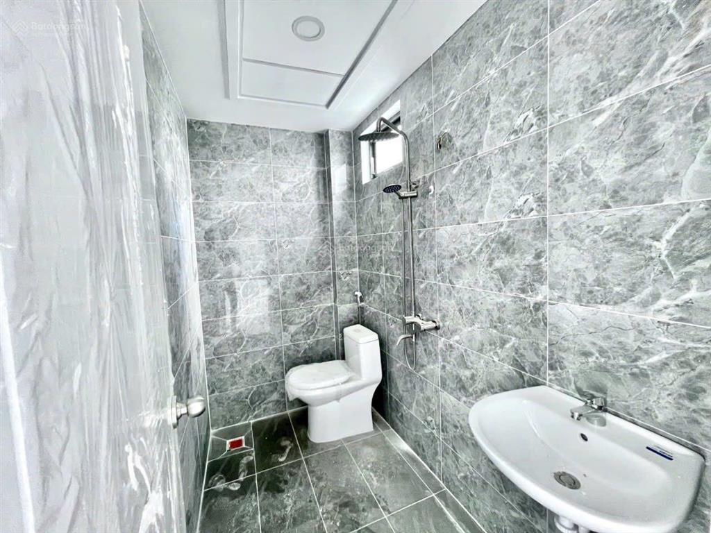 Căn hộ cao cấp ngay hậu giang  vòng xoay phú lâm, mới keng, full nội thất