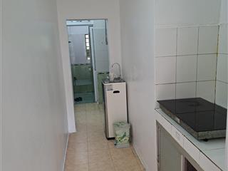Cho thuê căn hộ tập thể a2 vĩnh hồ