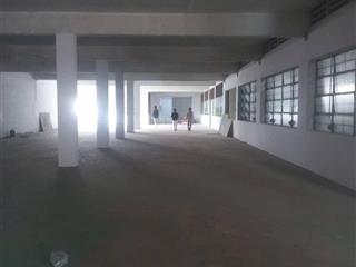 Cho thuê kho 4000m2 ngăn theo nhu cầu trung tâm quận 10. (pccc thẩm duyệt)