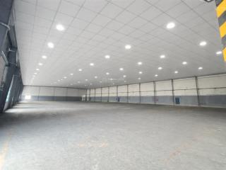 Cho thuê kho xưởng 1300m2 xa lộ hà nội  thủ đức ( pccc vách )