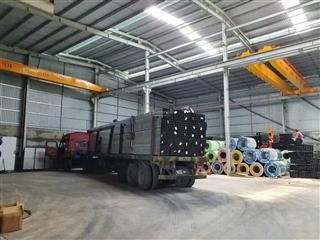 Kho xưởng 1350m2 mặt tiền ql 1a  có cẩu trục  cont 24/24.