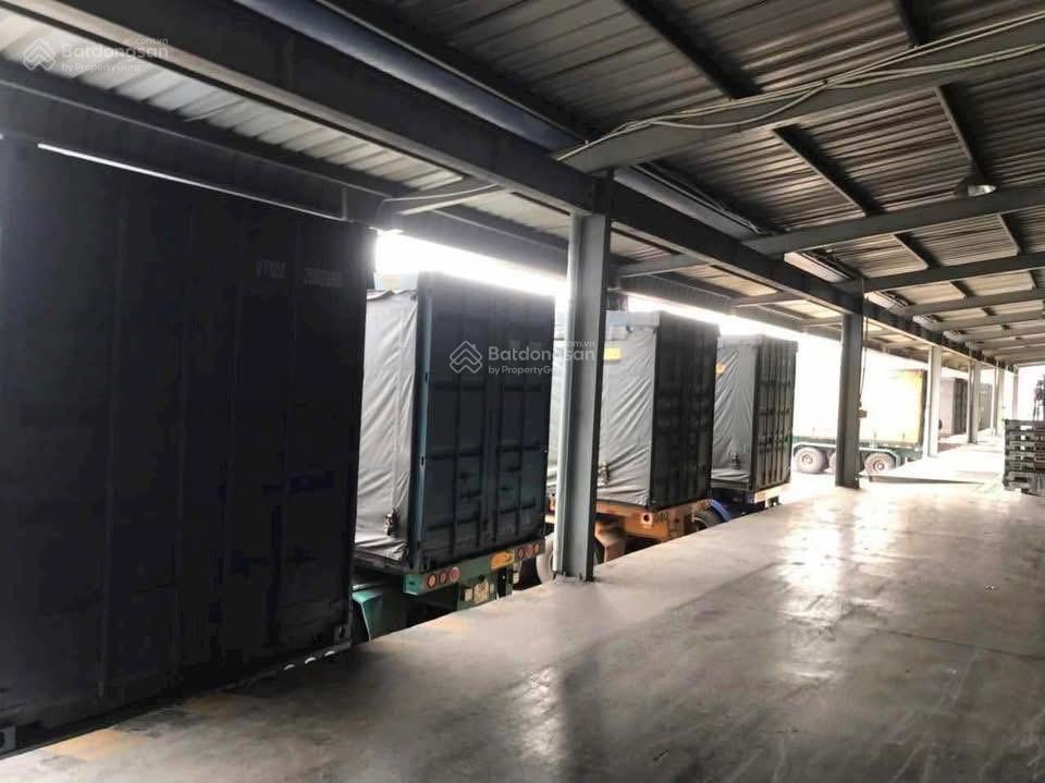 Cho thuê kho 2000m2 ql 1a  linh trung (pccc tự động, dock cont)