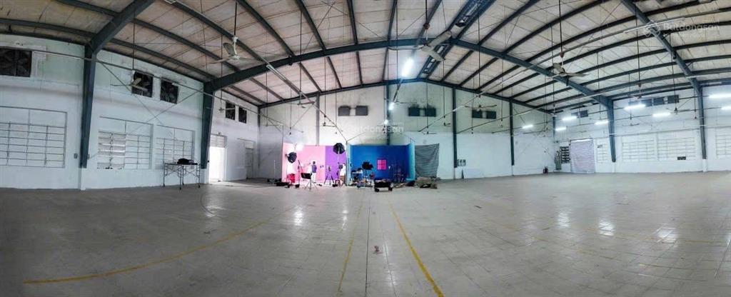 Cho thuê xưởng 3000m2 quận 9 (pccc vách, thẩm duyệt)  giá 165tr.