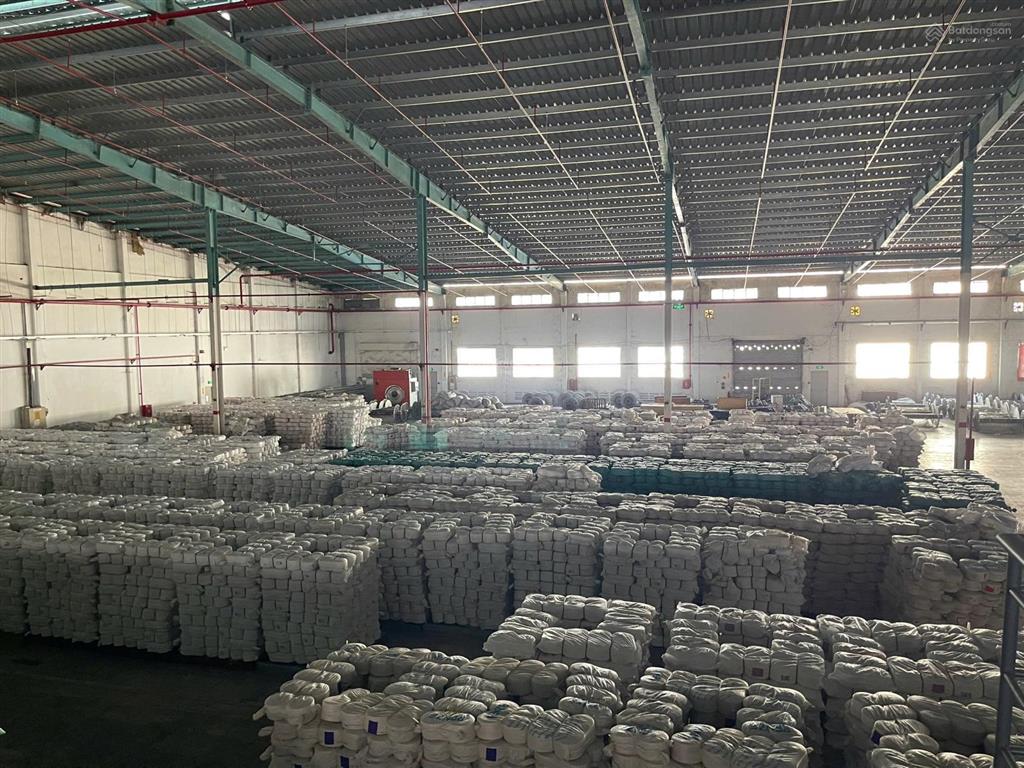 Cho thuê kho xưởng 7600m2 kcn dĩ an (pccc tự động)