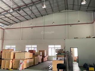 Cho thuê kho xưởng 700m2 quận 9 (pccc tự động  đường xe cont)