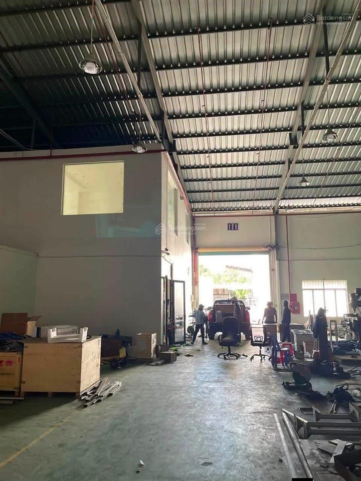 Cho thuê kho xưởng 700m2 quận 9 (pccc tự động  đường xe cont)