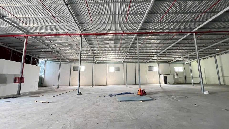 Kho xưởng 900m2 (ngăn theo nhu cầu) linh xuân  thủ đức. (pccc tự động)