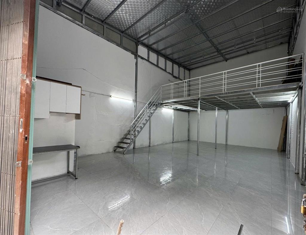 Cho thuê kho xưởng lĩnh nam 100m2 9.9 triệu oto 2,5 tấn đỗ cổng
