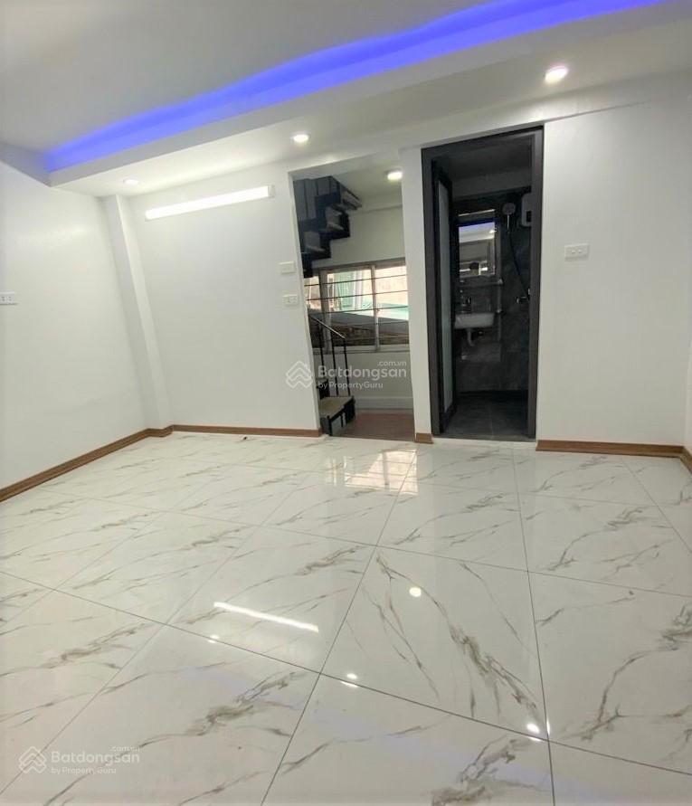 Bán nhà ngõ 353 lĩnh nam 25m², 5t, nhỉnh  3 tỷ ,3pn, ko qh  lô góc  ô tô