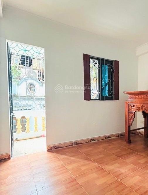 Bán nhà tân mai 20m² x 5 tầng nhỉnh 3 tỷ + 3pn, ô tô 15m