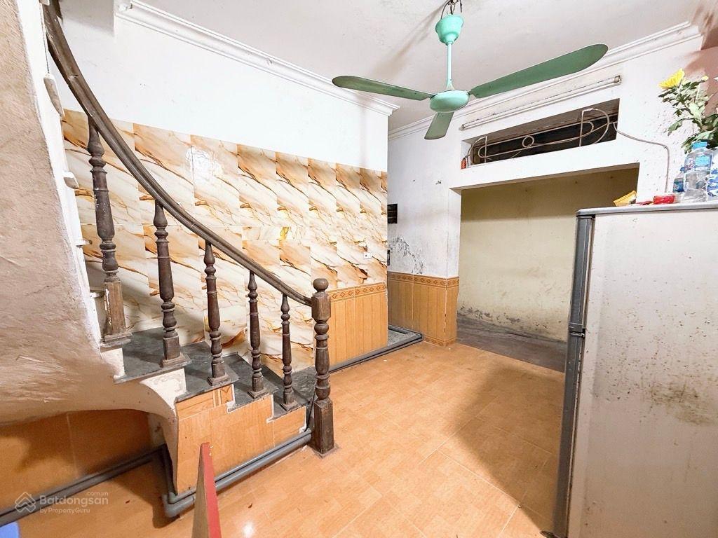 Bán nhà dưới 2 tỷ ngõ 107 lĩnh nam  19m2 4t 2pn  ngõ nông  không quy hoạch